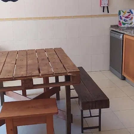House * 巴勒尔