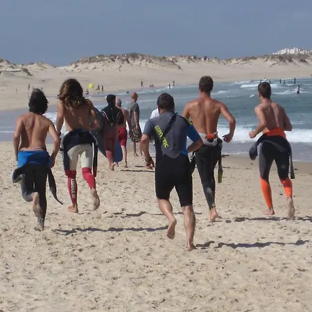 Auberge de jeunesse House *